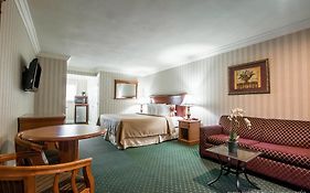 Quality Inn And Suites Maingate Anaheim 2*